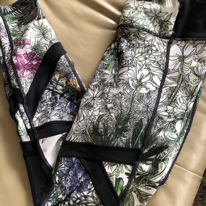 CALIA by Carrie Underwood limited edition pant M